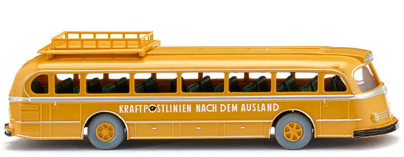 Wiking 070002 1/87 Scale Kraftpost - Mercedes-Benz O 6600 H Pullman Bus