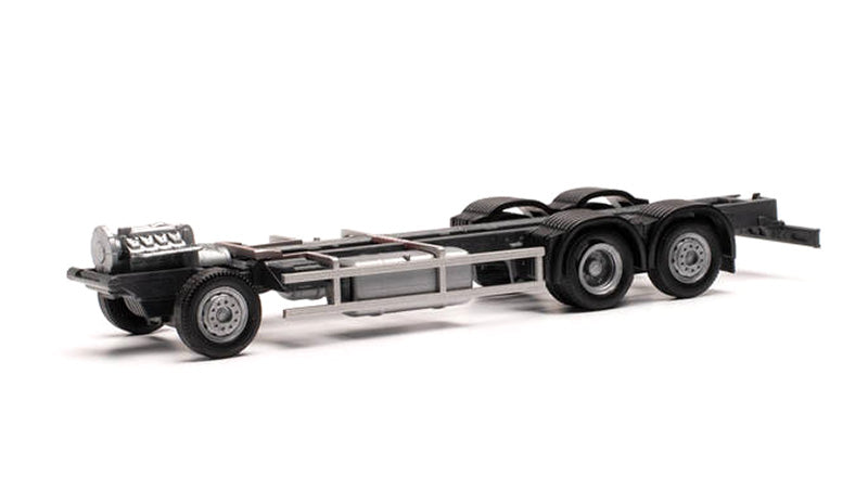 Herpa 085458 1/87 Scale Scania CR/CS 3-Axle Chassis Kit 2 Pieces