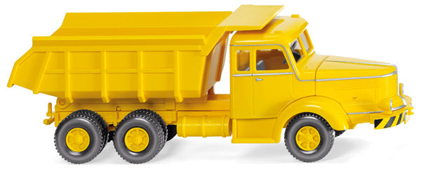 Wiking 086635 1/87 Scale Krupp Titan Dump Truck