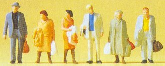 Preiser 14027 HO Scale Pedestrians -- Passengers w/Bags