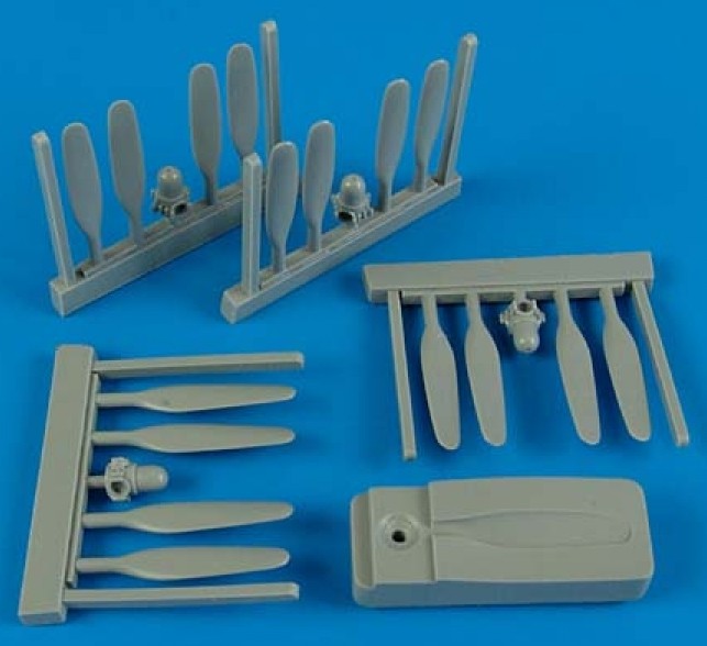 Quickboost 72329 1/72 B24 Propellers w/Jig Tool for ACY