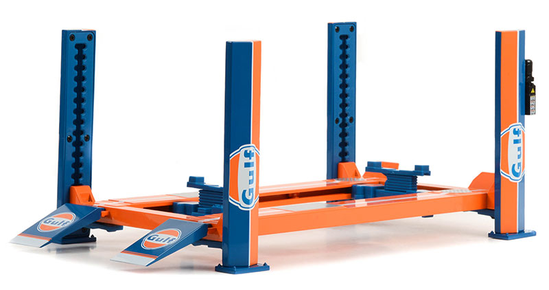 Greenlight 13655 1/18 Scale Gulf Oil #2 - Four-Post Lift