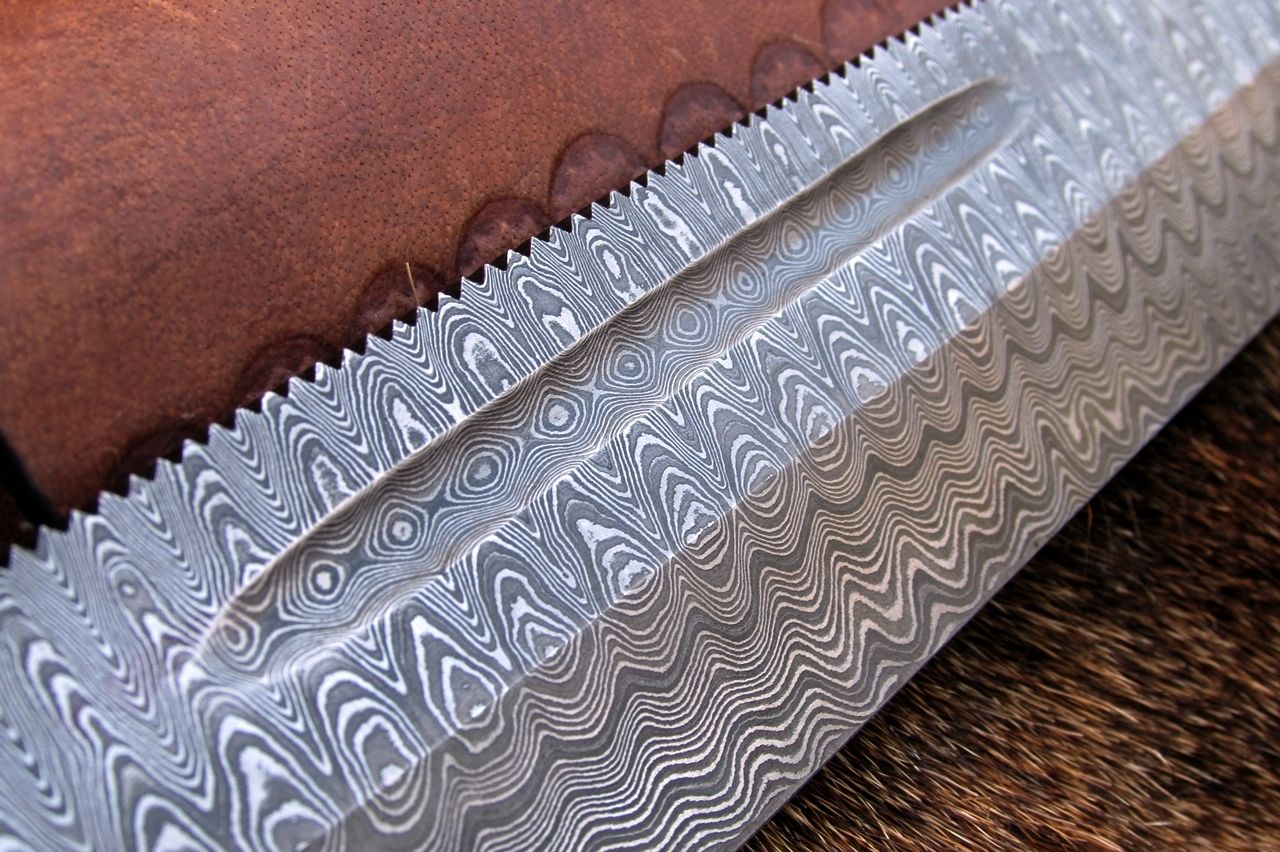 Pig Sticker Big Bowie Knife with Custom Handcrafted Full Tang Damascus Steel Blade & Sheep Horn Handle - 17 Inches