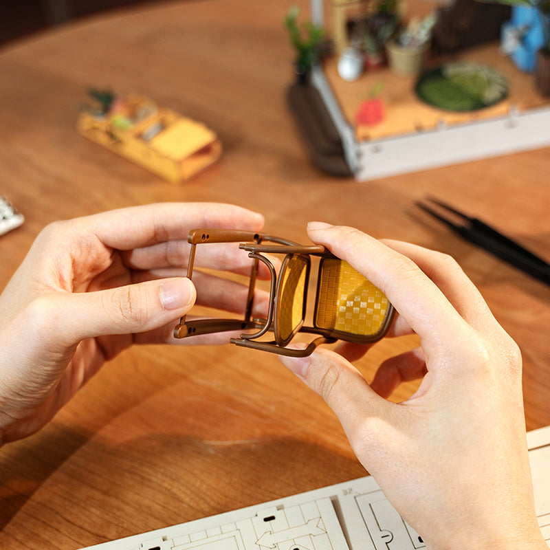 DIY Book Nook Kit – Garden House Bookshelf Insert Decoration