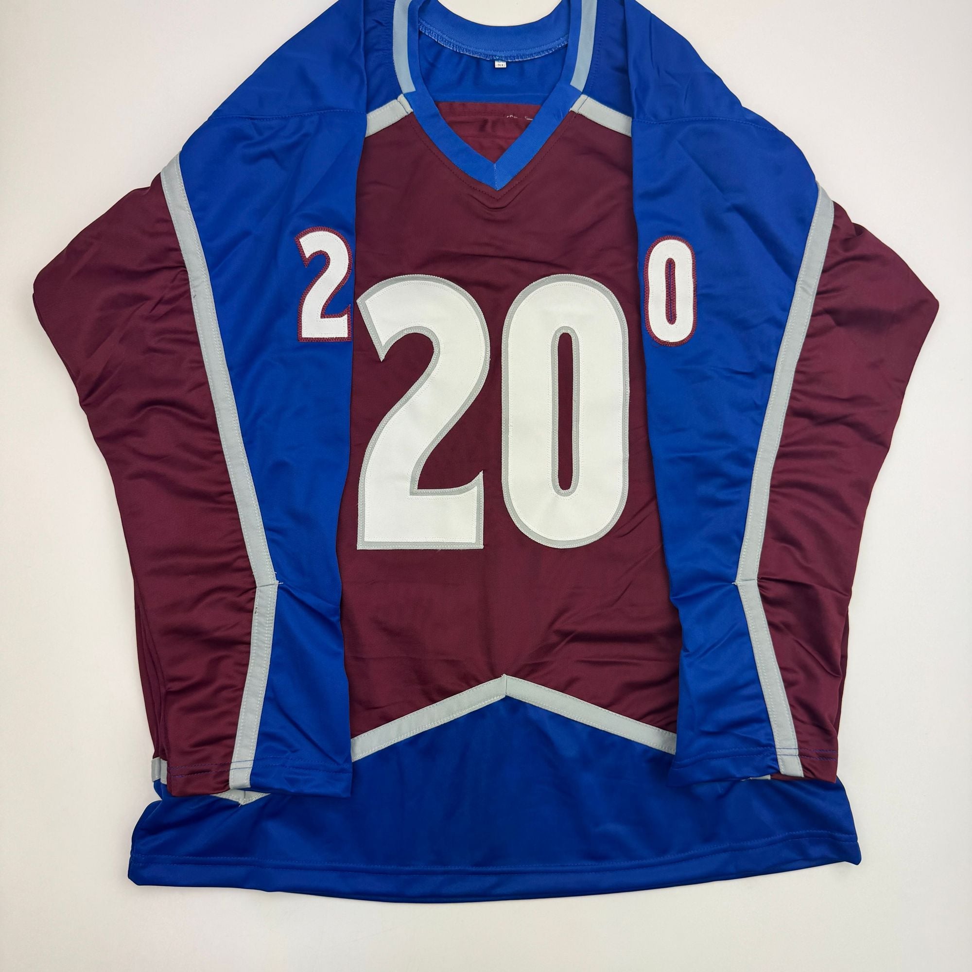 Autographed/Signed Ross Colton Colorado Maroon Hockey Jersey Beckett BAS COA