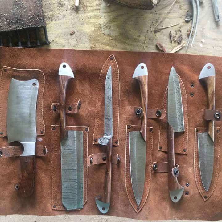 Artisanal Rosewood 6-Piece Kitchen Knives Set with Twist Damascus Steel Blades - Culinary Excellence in a Leather Roll