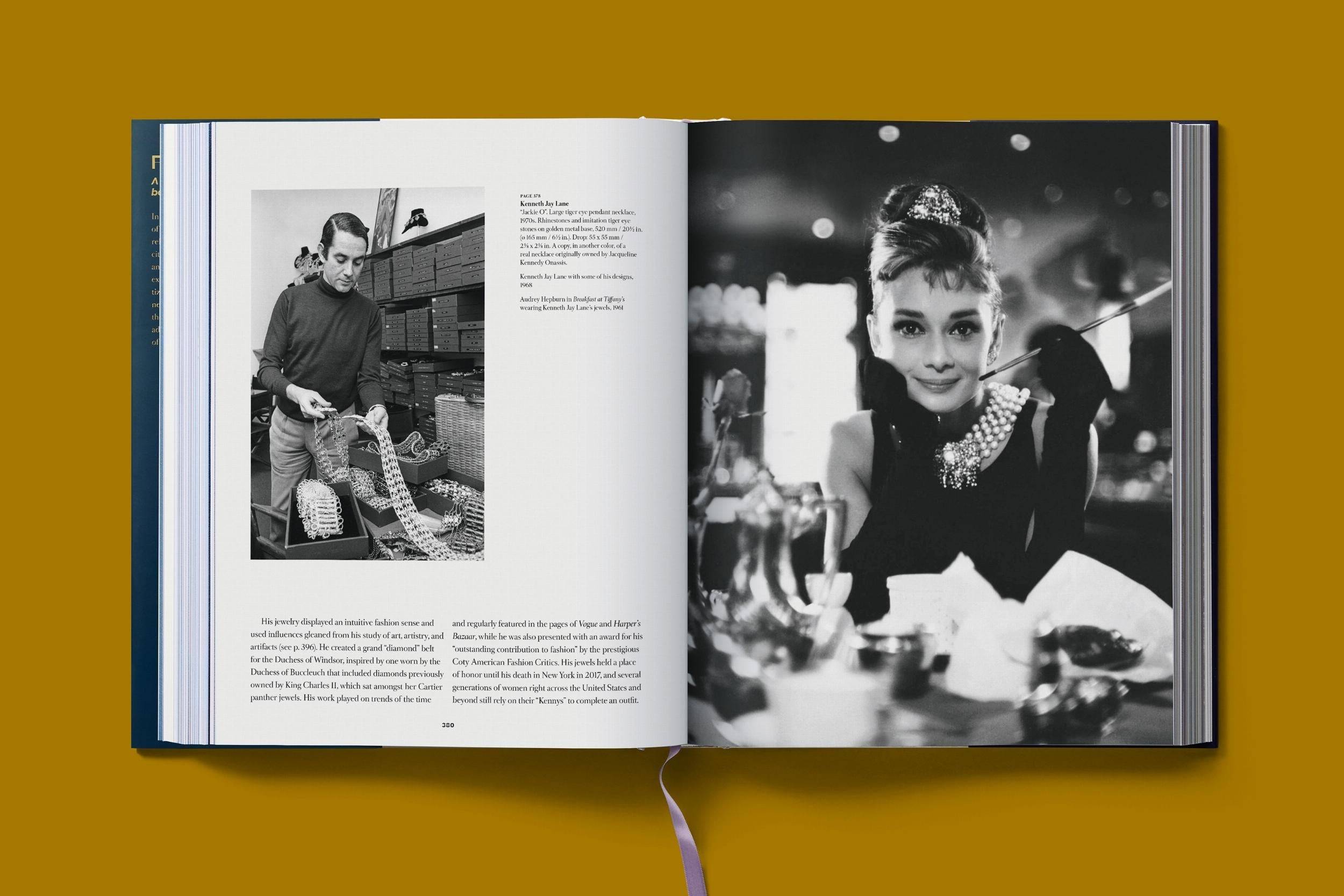 Costume Jewelry (German, French, English)