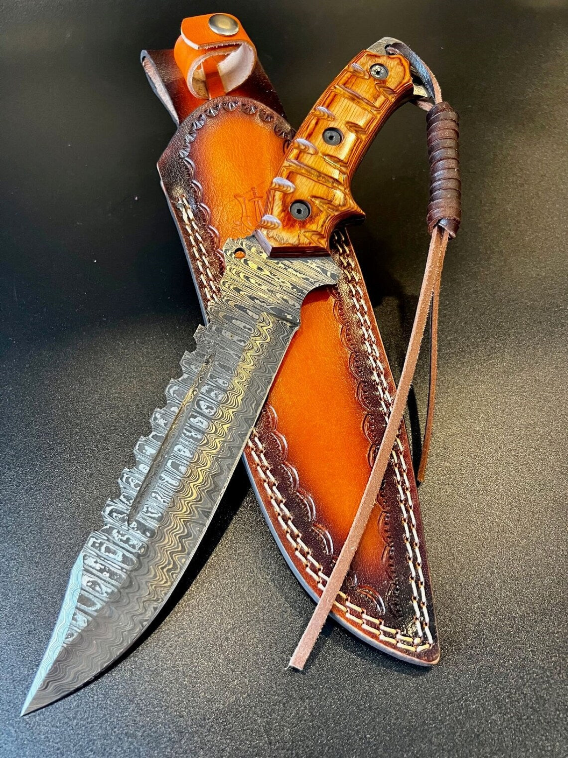 Custom Handmade Damascus Steel Fighter Bowie Knife with Exotic Wood Handle and Leather Sheath