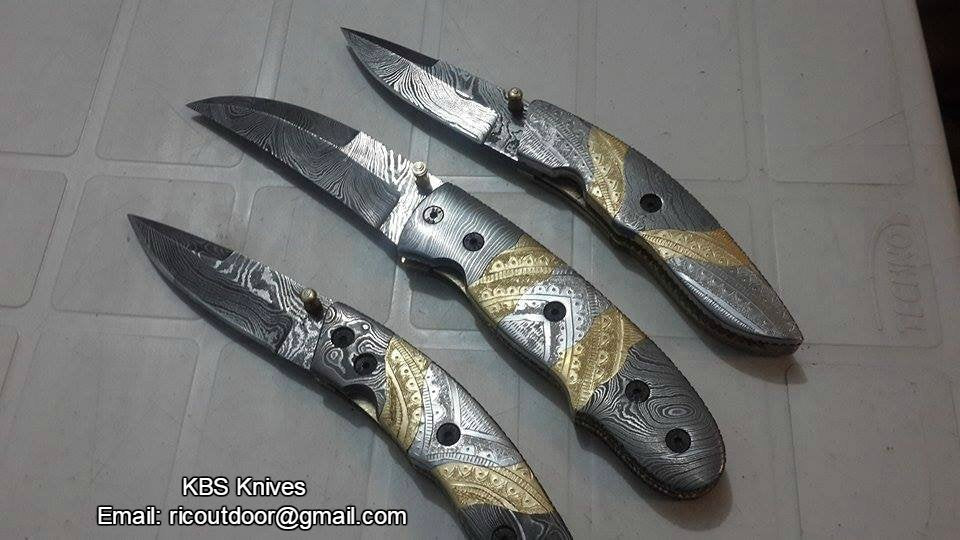 Everyday Carry Set of 3 Hand Engraved Damascus Steel Folding Pocket Knives with Steel and Brass Handles – The TriGuard Collection
