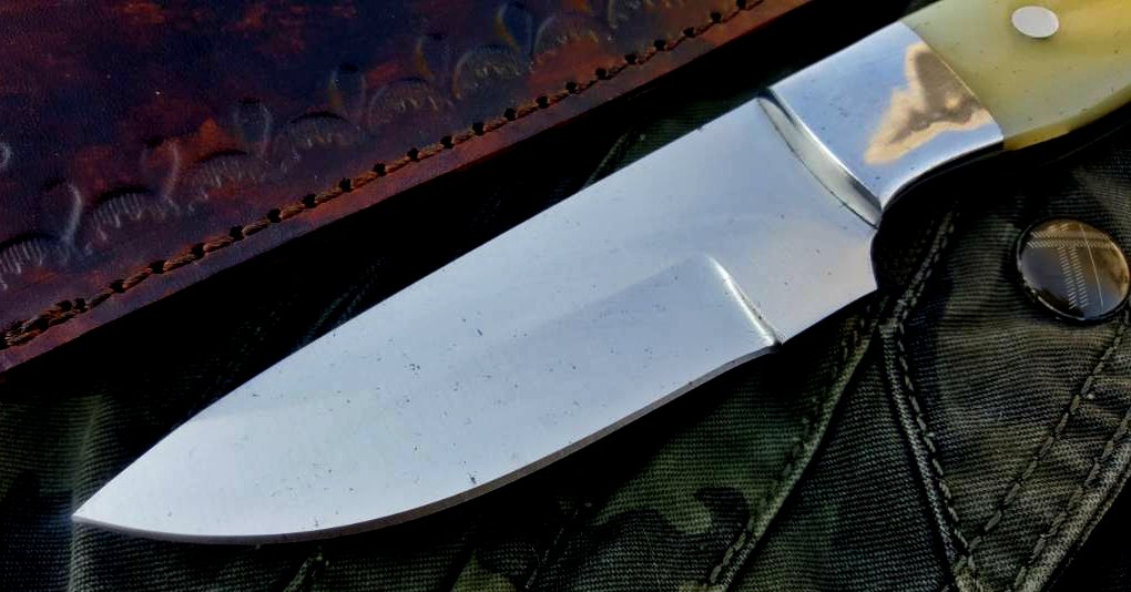 Custom Handmade D2 Tool Steel Hunting Skinning Knife