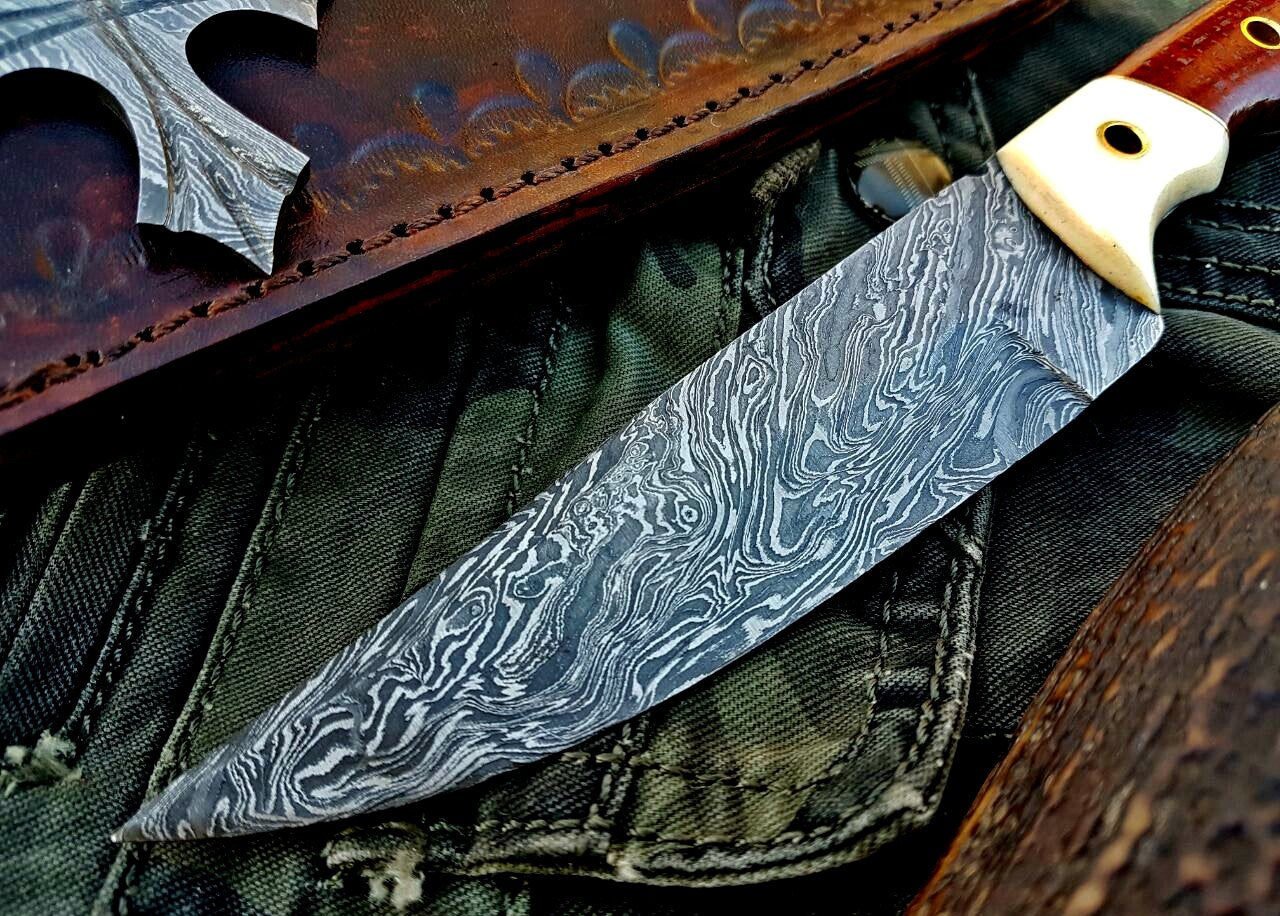 Custom Handmade Damascus Steel Skinning Hunting Knife