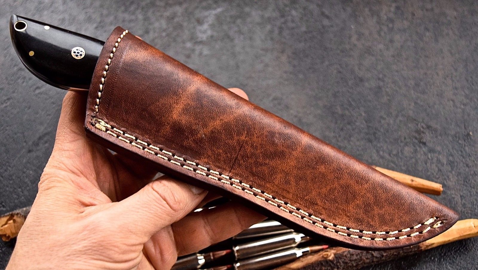 Damascus steel skinning knife