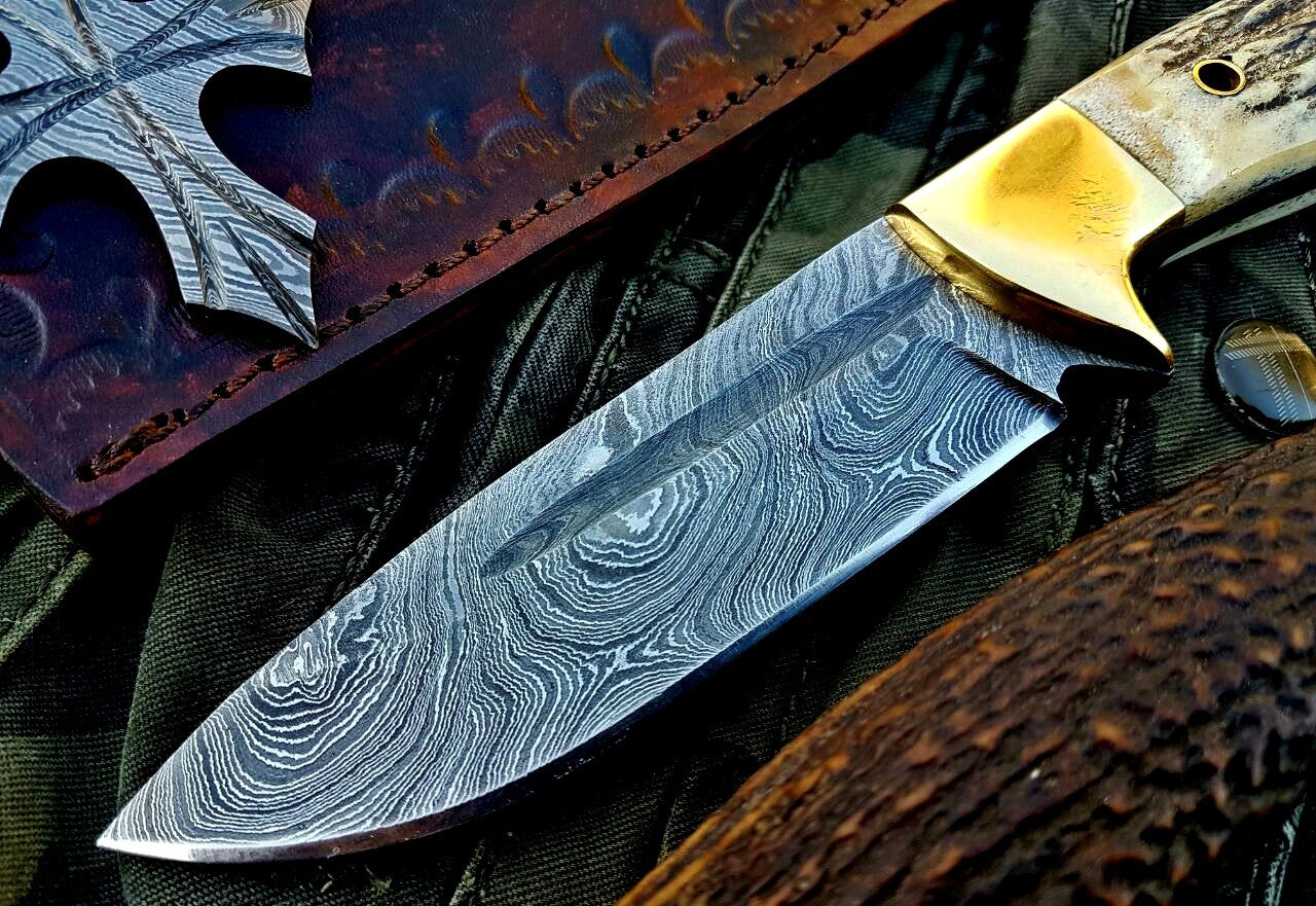 Custom Handmade Damascus Steel Hunting Skinning Camping Knife