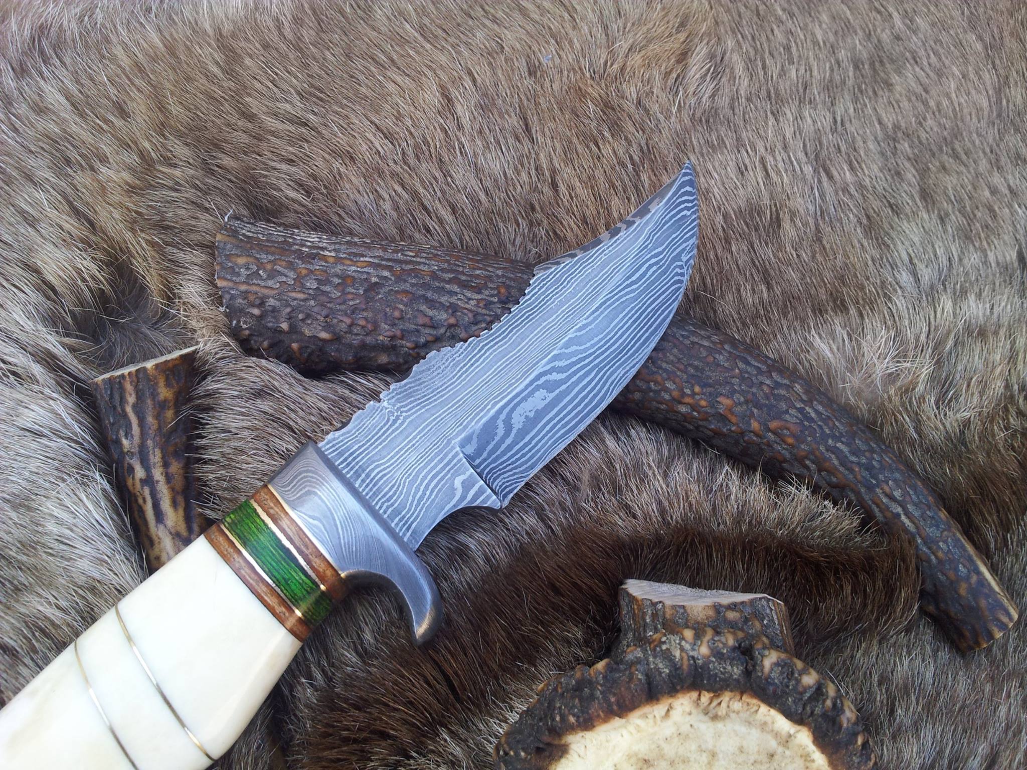 Handmade Damascus Knife