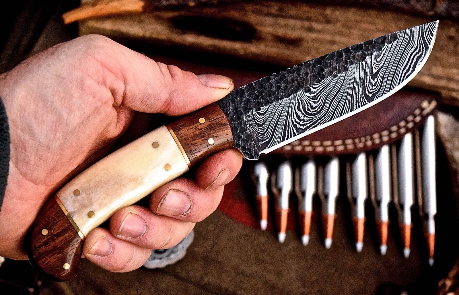 Handcrafted Custom Hunting Knife with Damascus Steel Blade