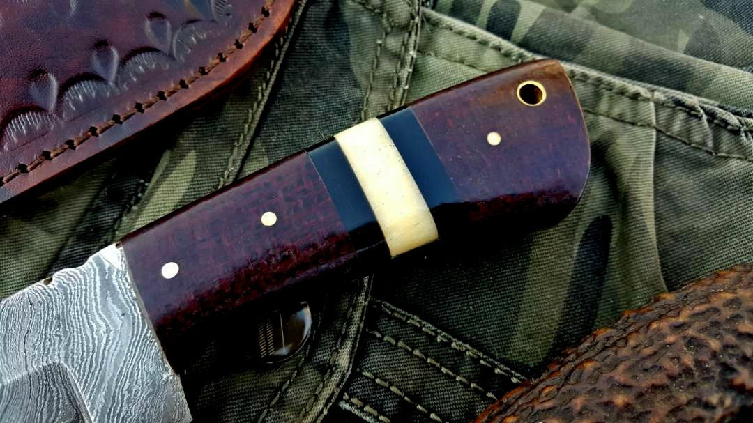 Custom Handmade Twist Damascus Steel Skinning Knife