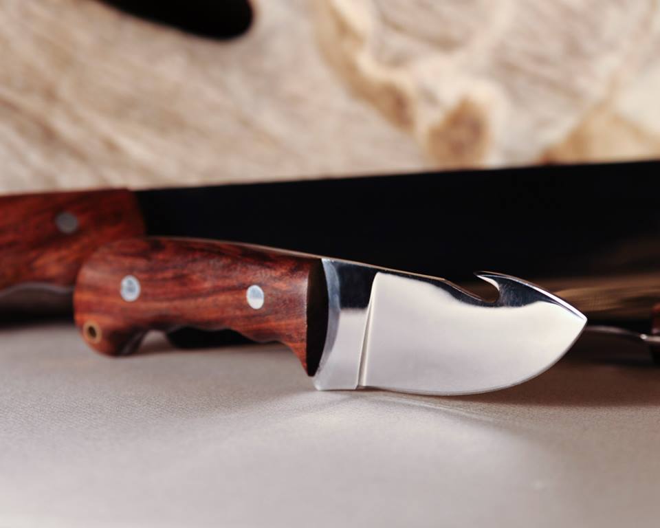 Game Processing Kit – 6-Piece Rosewood Handle Knife Set with Leather Roll