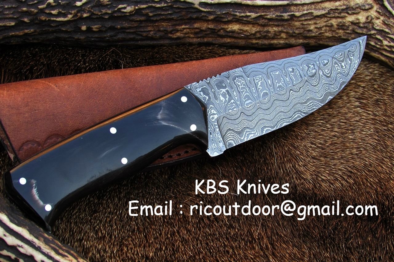Custom Handmade 8-Inch Damascus Deer Hunting Knife with Buffalo Horn Handle | KBS Knives Store