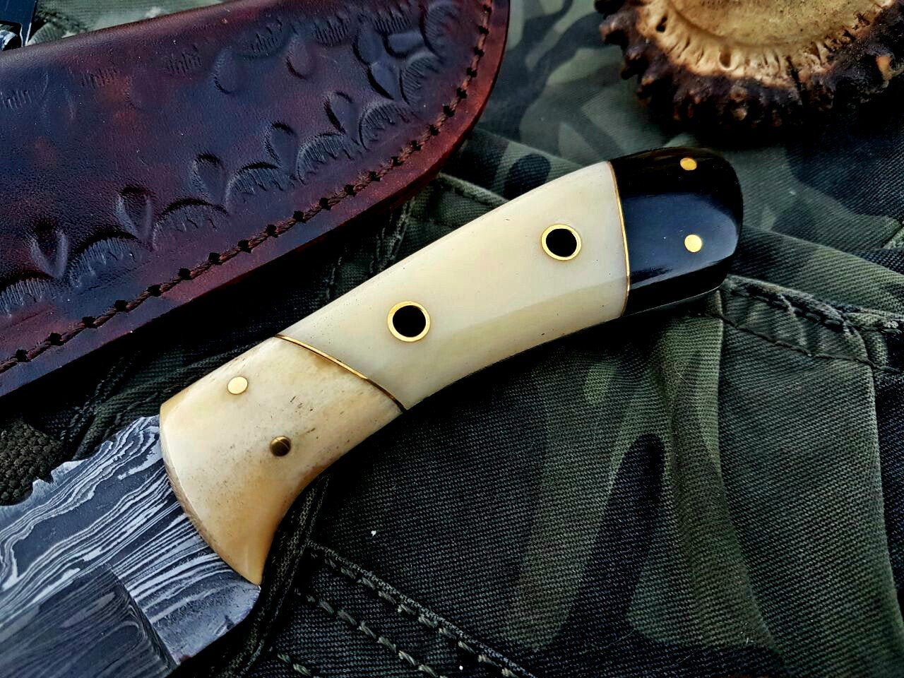 Custom Handmade Damascus Steel Hunting Knife