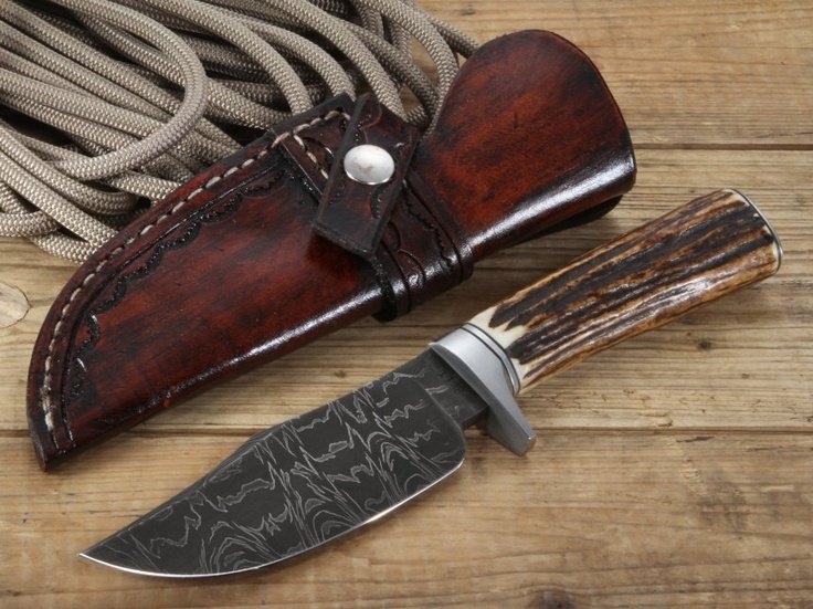 Custom Handmade Musso Old Style Damascus Steel Blade Skinning/Hunting Knife