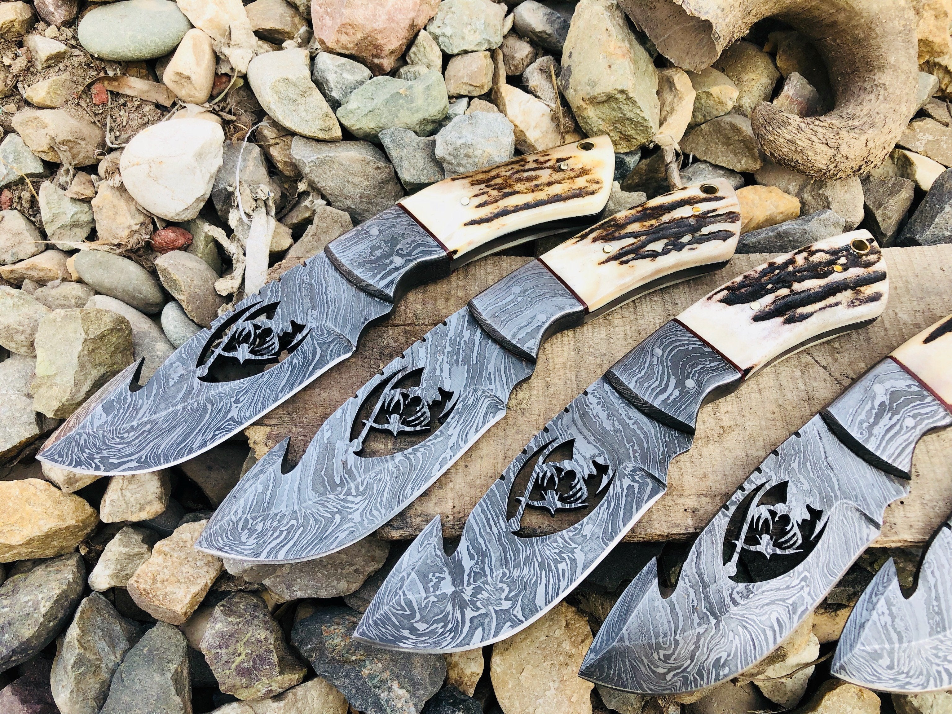 Custom Handmade Damascus steel guthook knives