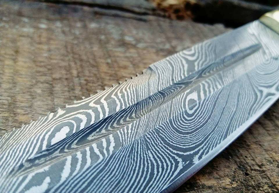 Handcrafted Tanto Hunting Knife in Damascus Steel with Blood Groove