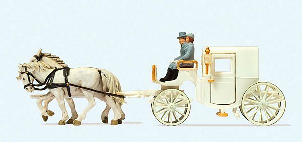 Preiser 30495 HO Scale Closed Wedding Coach