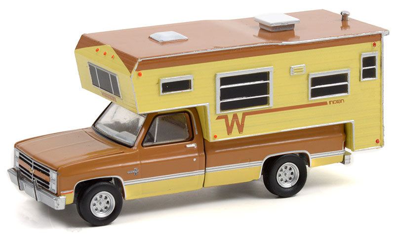 Greenlight 30288 1/64 Scale 1986 Chevrolet C20 Silverado Camper Special