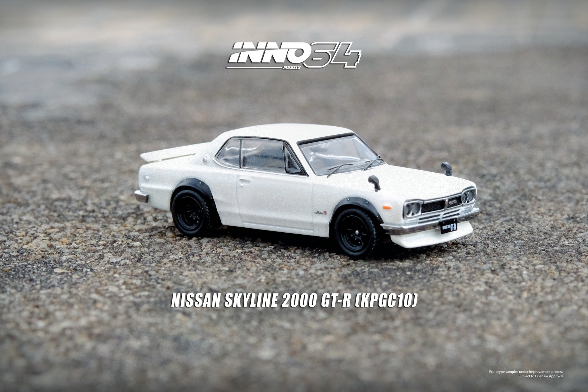 Inno64 Nissan Skyline 2000 GT-R (KPGC10) in White 1:64
