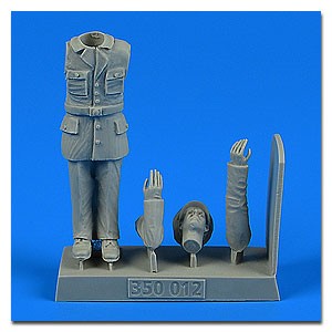 Aerobonus 350012 1/35 WWII German Submarine Kriegsmarine Ceremony Officer #2 (Sa