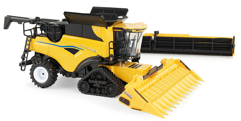 Ertl 13999 1/64 Scale New Holland Cr9.90 Combine Tractor