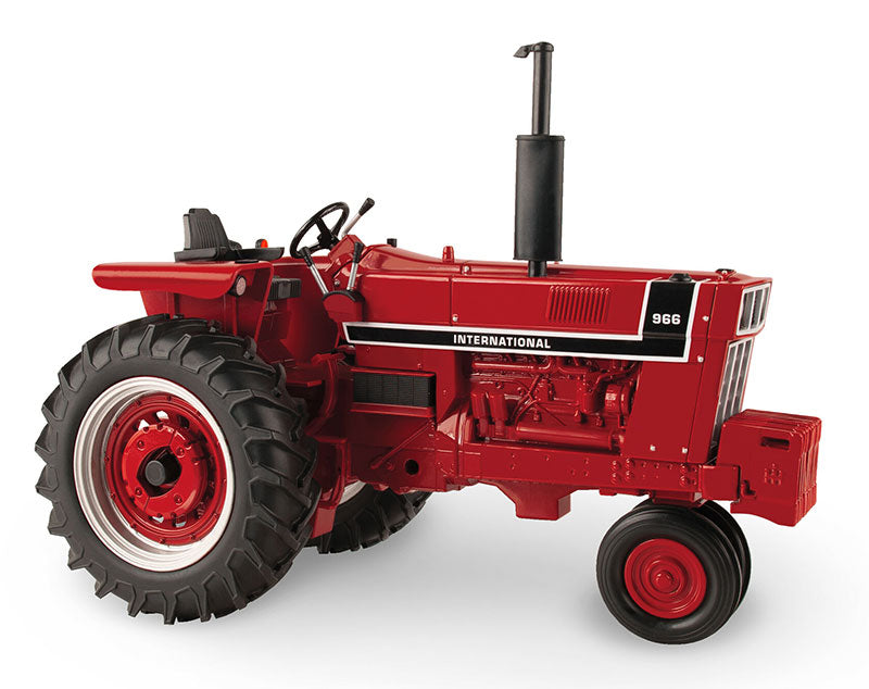 Ertl 44281 1/16 Scale International Harvester 966 Narrow Front Tractor