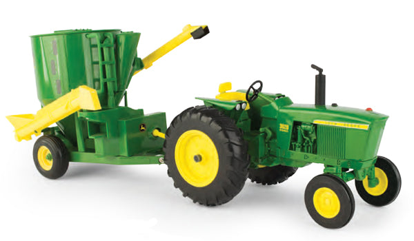 Ertl 45650 1/16 Scale John Deere 3020 Tractor
