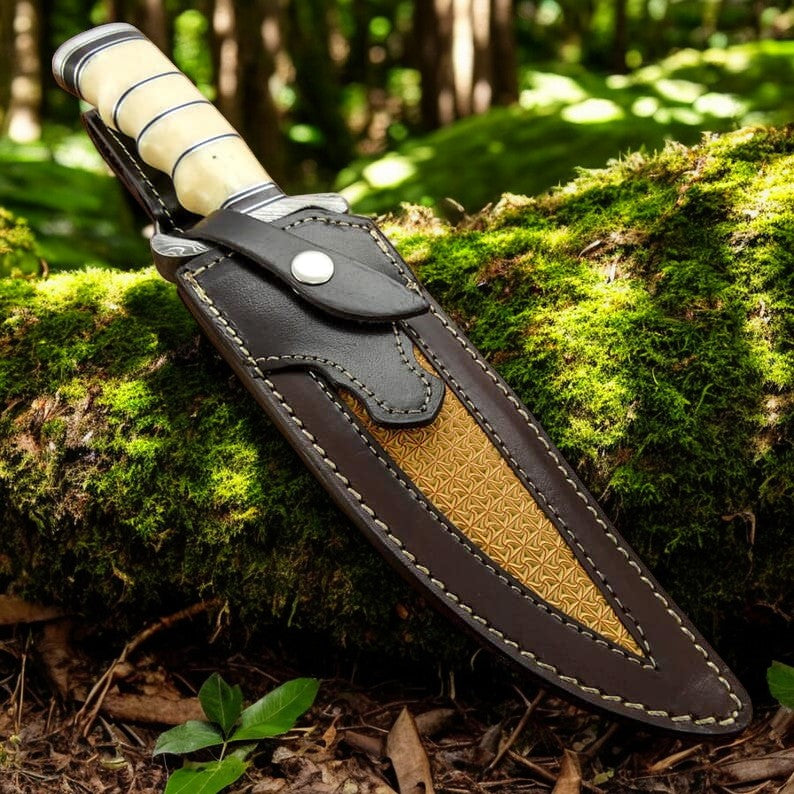Hunter Bowie Knife - 8" Damascus "Wasteland Reaper"