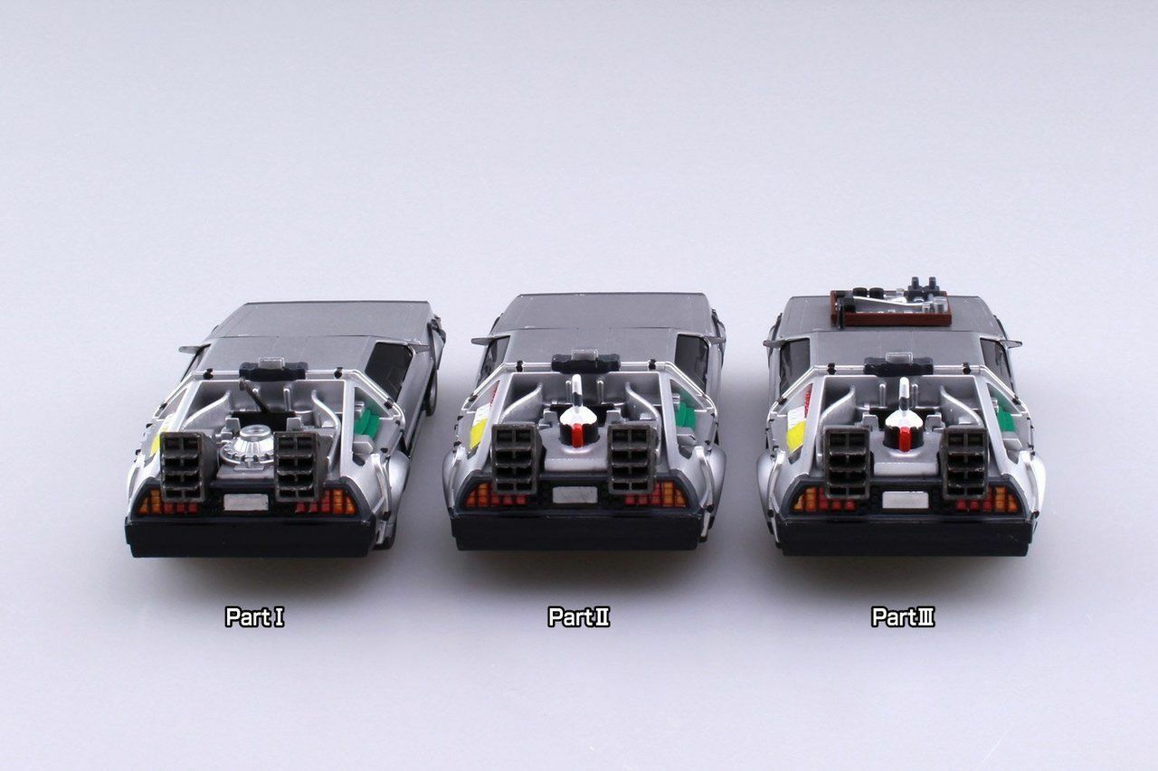 1/43 BACK TO THE FUTURE 1/43 Pullback DELOREAN from PART II Model Kit Figure
