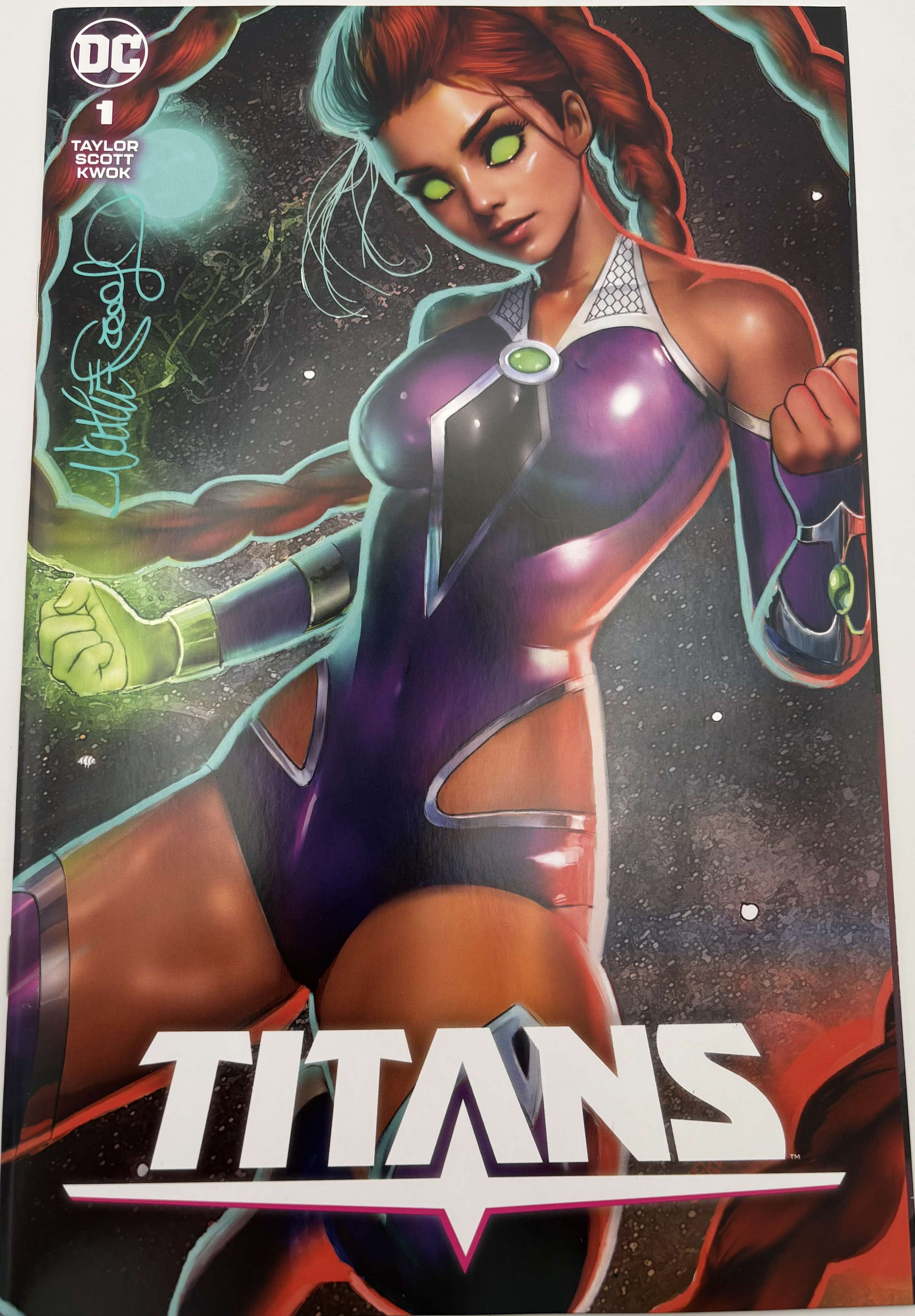 [SIGNED W/ COA] TITANS #1 NATHAN SZERDY (616) EXCLUSIVE VAR [IN STOCK]