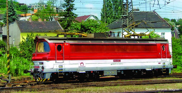 Piko 51387 HO Scale 1/87 BR 240 Electric ZSR V