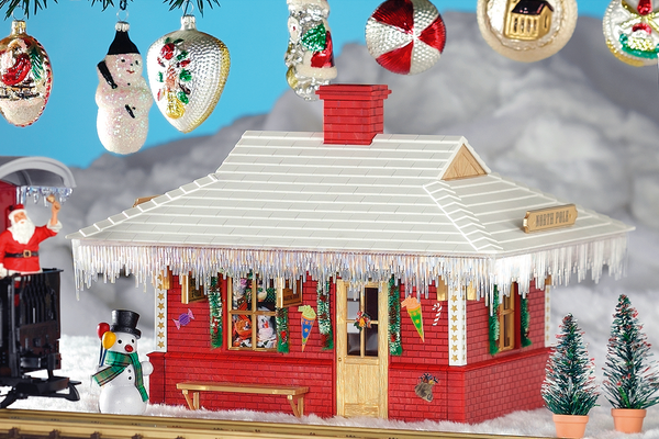 PIKO 62265 G Scale North Pole Station Built-Up