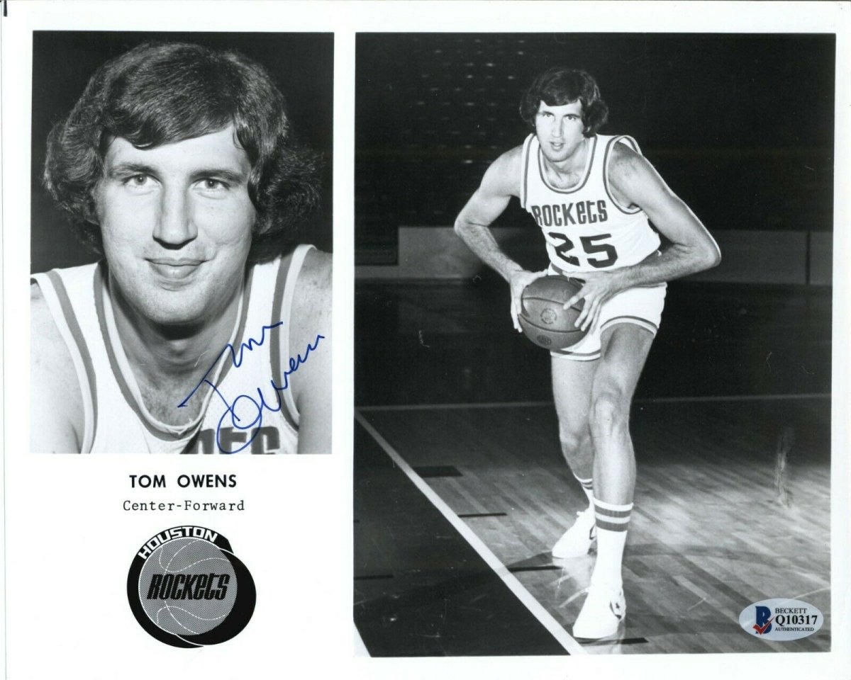 Tom Owens Autographed Photo Houston Rockets Signed Team Photo BAS Beckett