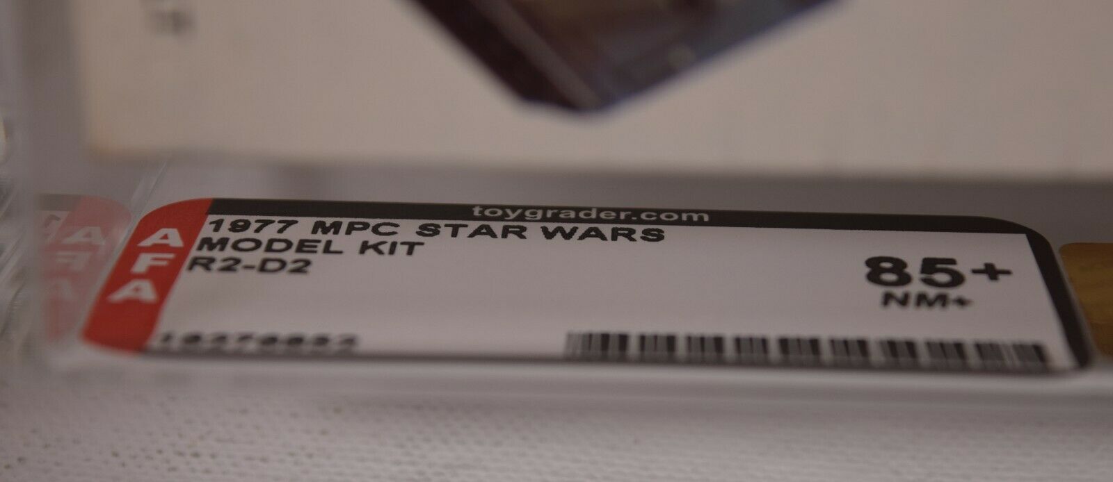 Star Wars R2-D2 Model Kit MPC 1977 AFA 85+