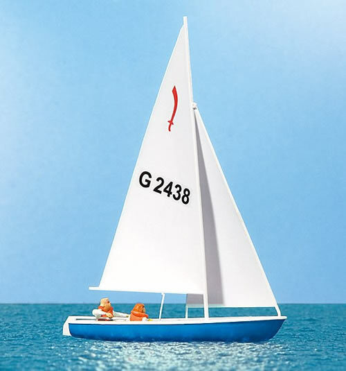 Preiser 10679 HO Scale Korsar Sailboat w/3 Sailors -- Sails Up