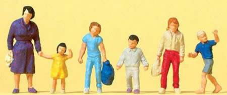 Preiser 14041 HO Scale Pedestrians -- Walking Women w/Children pkg(6)