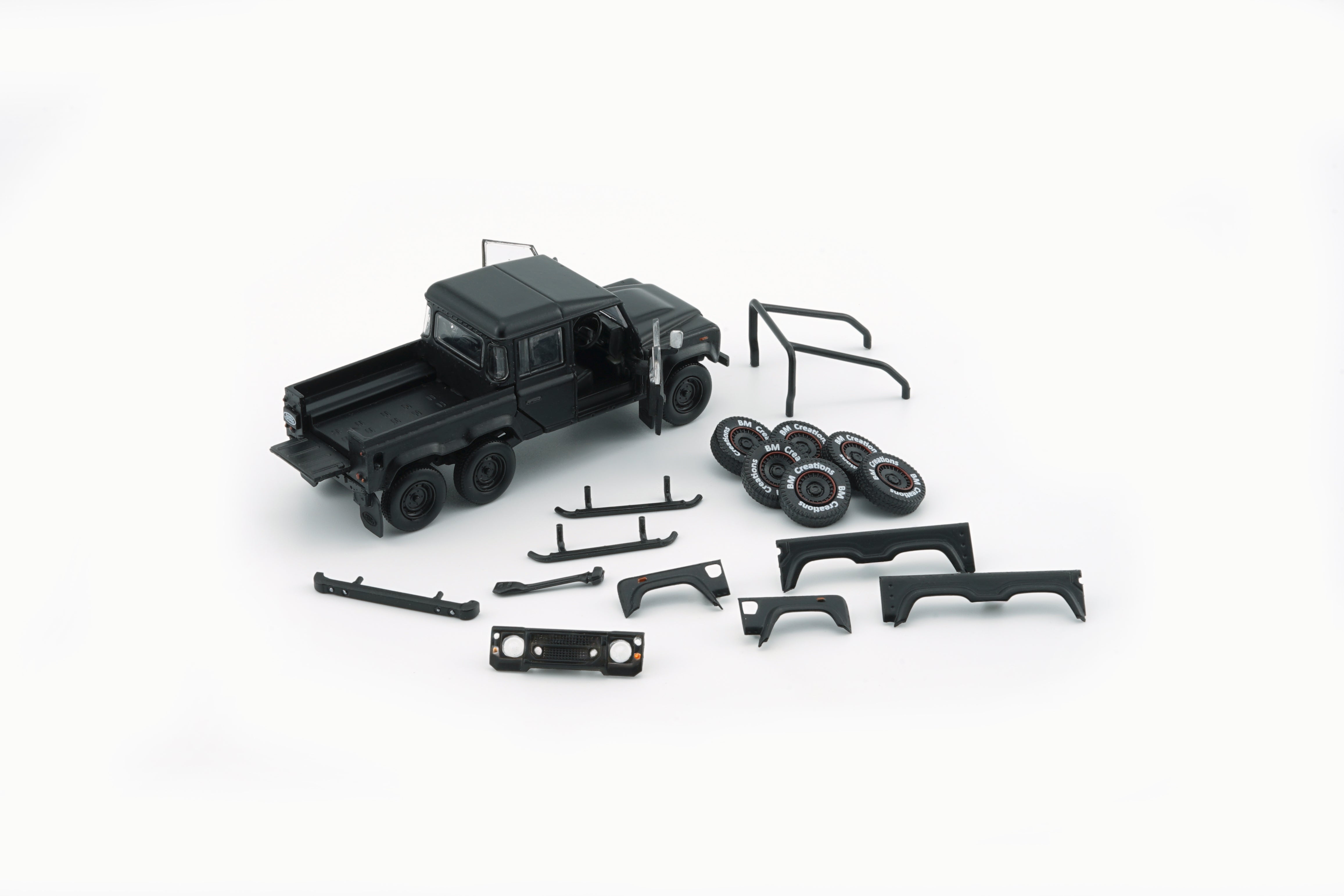 BM Creations 2016 Land Rover Defender 110 Pick Up 6x6 Off Road Matte Blk RHD 1:64 64B0339