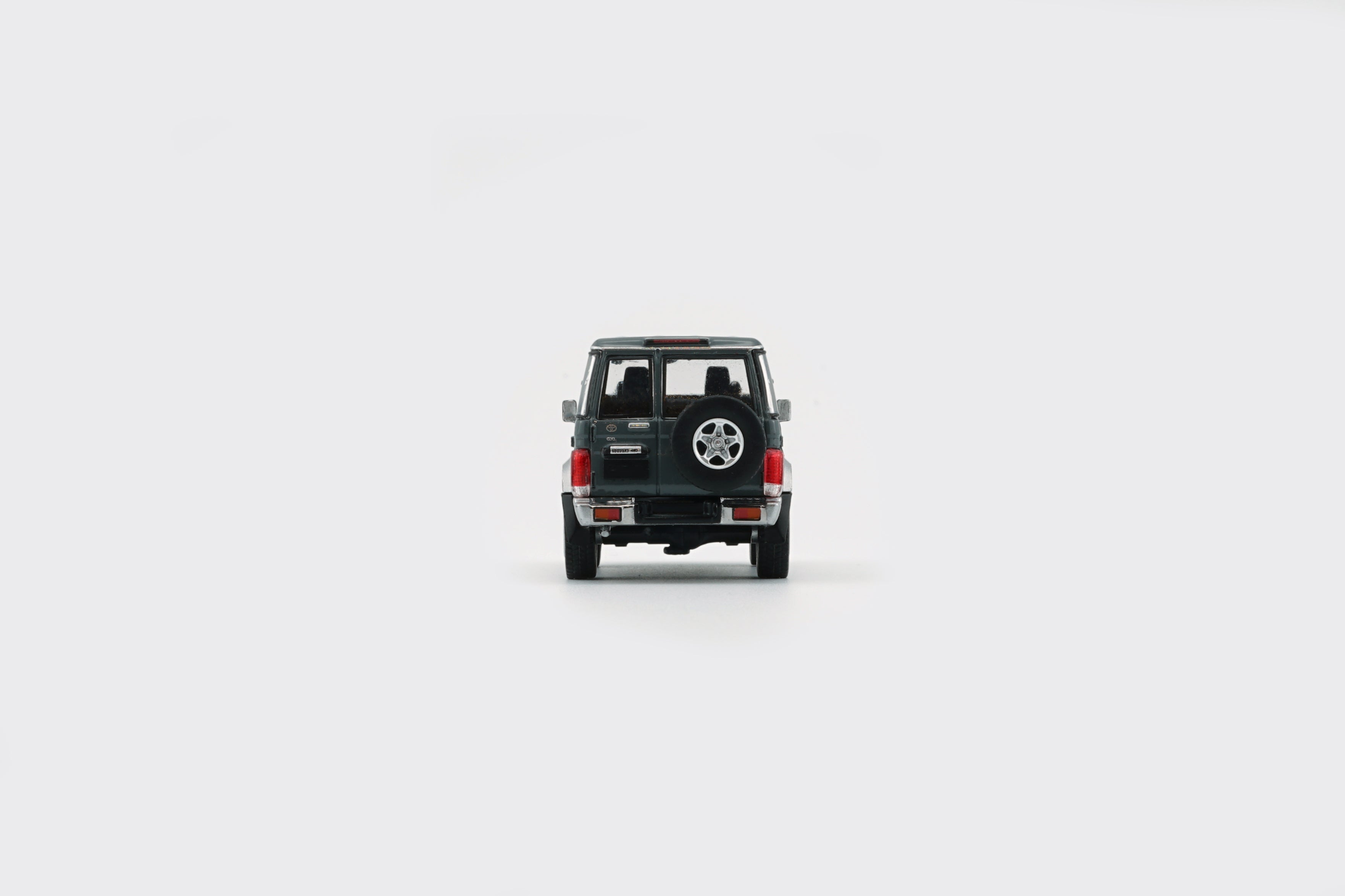 BM Creations Toyota Land Cruiser LC76 Dark Red / Dark Grey - RHD 1:64