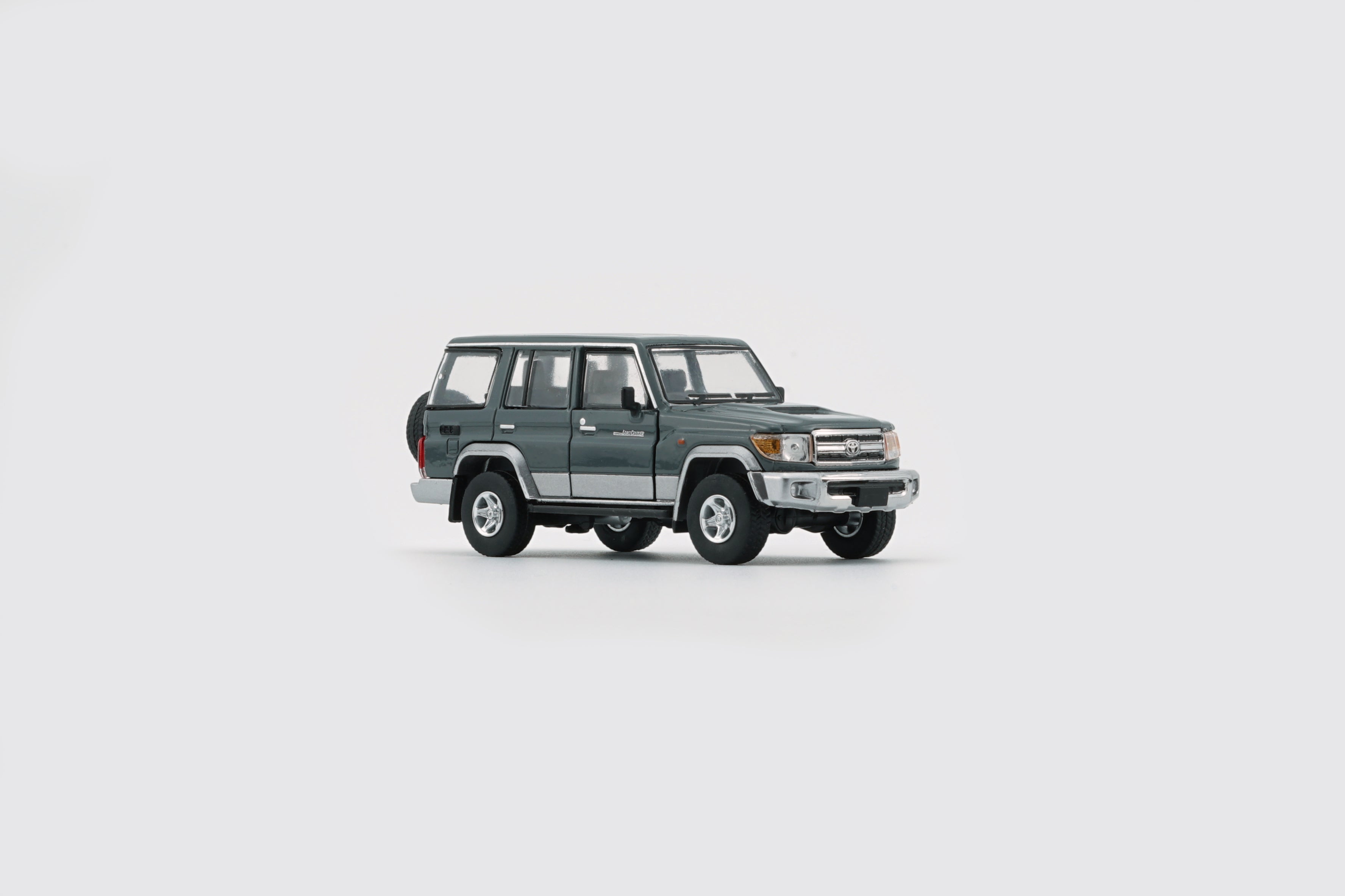 BM Creations Toyota Land Cruiser LC76 Dark Red / Dark Grey - RHD 1:64