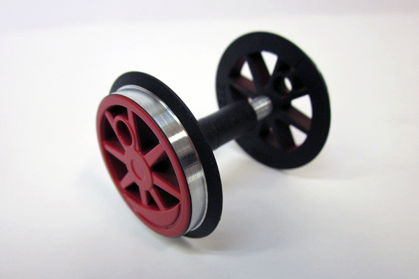 PIKO 36077 G Scale Center Wheelset, BR80, Red