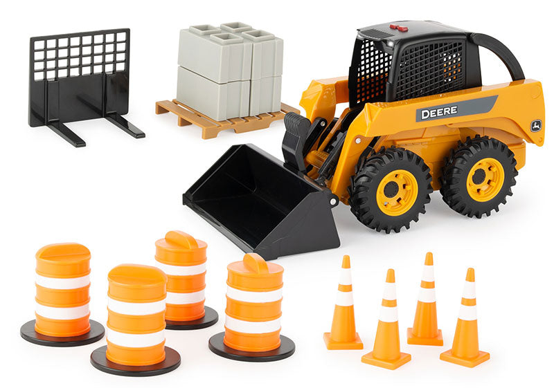 Ertl 47349 1/16 Scale John Deere Skid Steer Playset