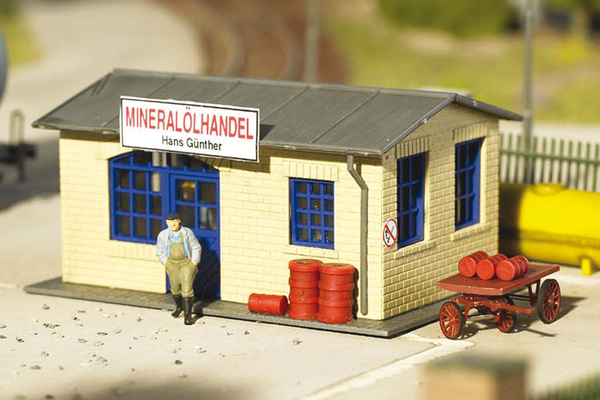 PIKO 61834 HO Scale Günther's Lube Oil Supply Kit