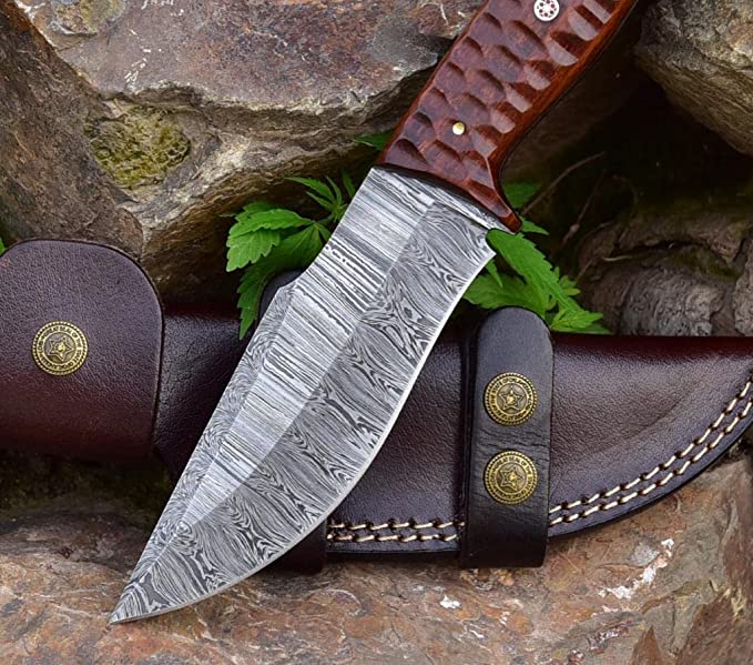Masterpiece in Steel: 10-inch Damascus Hunting Knife with Rosewood Handle and Leather Sheath - KBS Knives Store