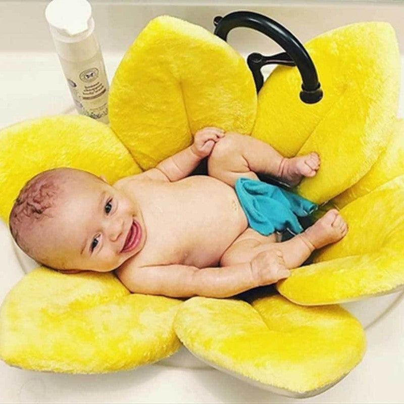 Sunflower Baby Bath Mat – Soft and Cozy Infant Sink Cushion